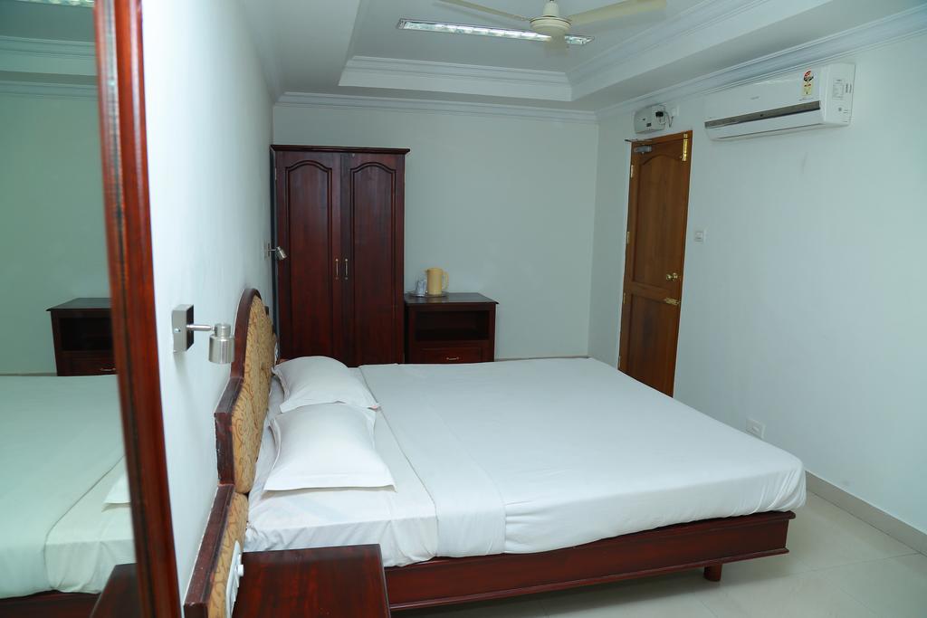 Hotel Prasanth Thiruvananthapuram Luaran gambar